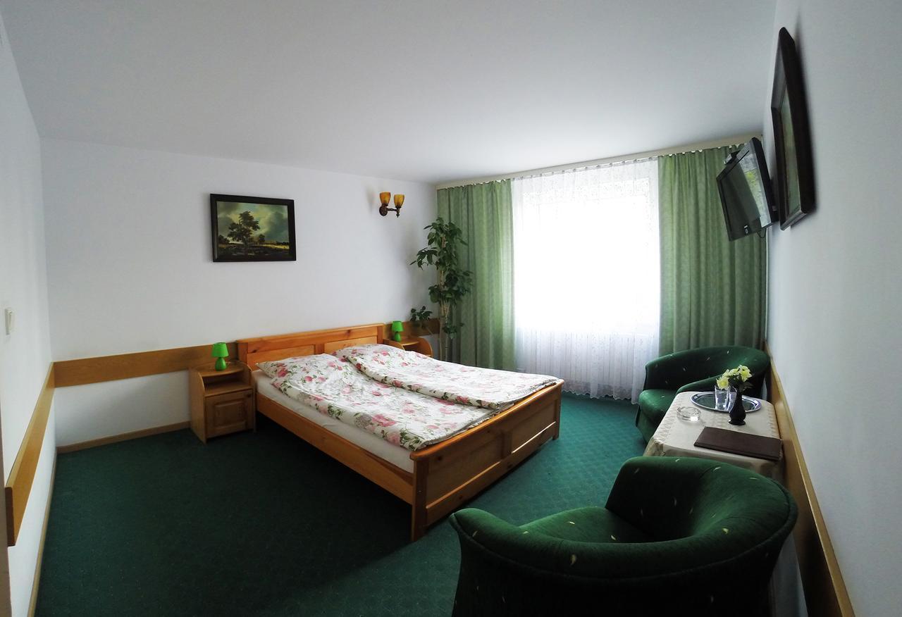 Hotel Kot Siestrzen Экстерьер фото